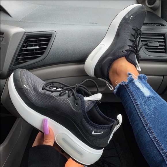 Nike Shoes - NWT Nike Air Max Dia